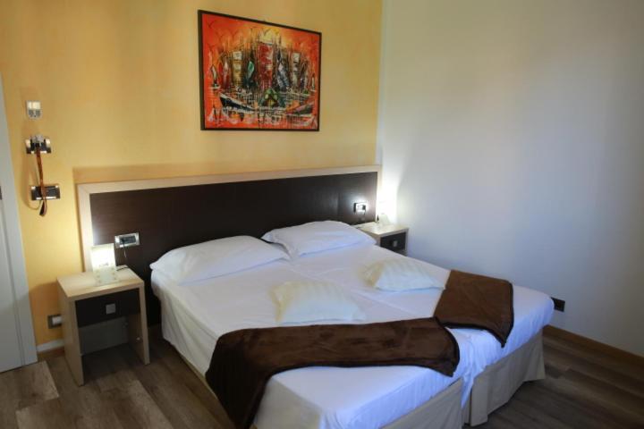 Hotel Lauro Gravedona Luaran gambar