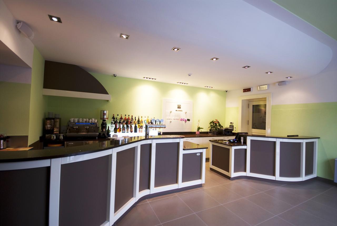 Hotel Lauro Gravedona Luaran gambar